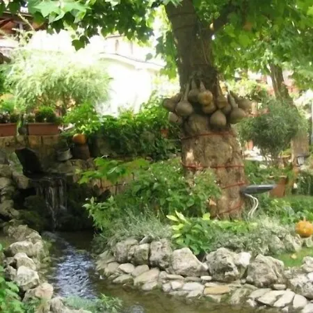 מלון Izvora קרנבו