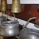 Izvora מלון קרנבו