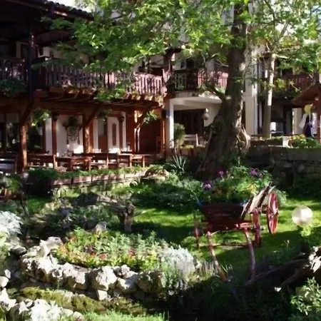 Izvora Hotel 3*