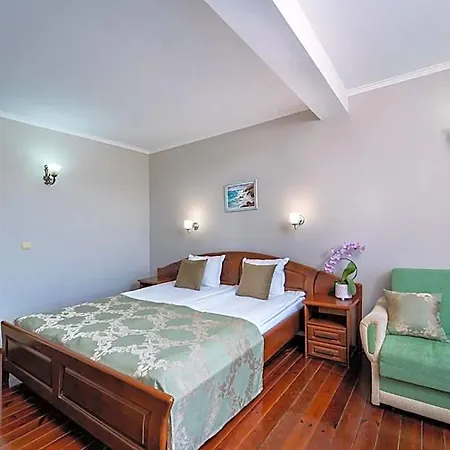 Izvora Hotel 3*
