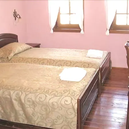 מלון Izvora קרנבו