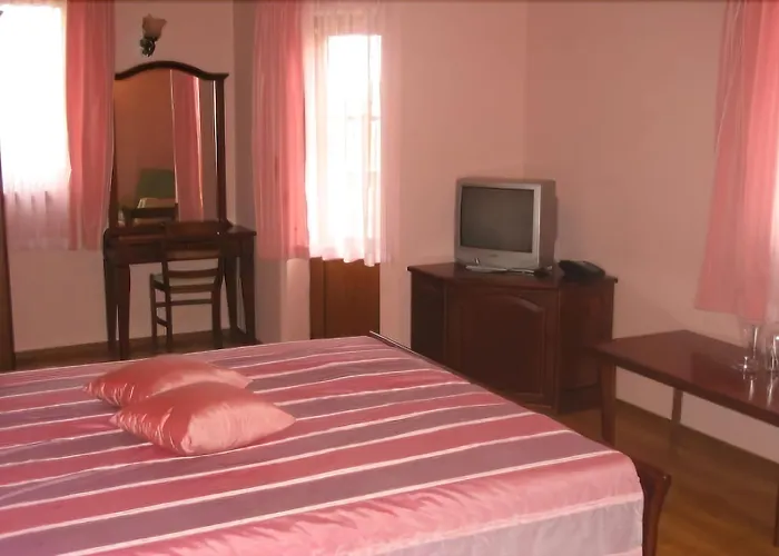 Отель Izvora 3*